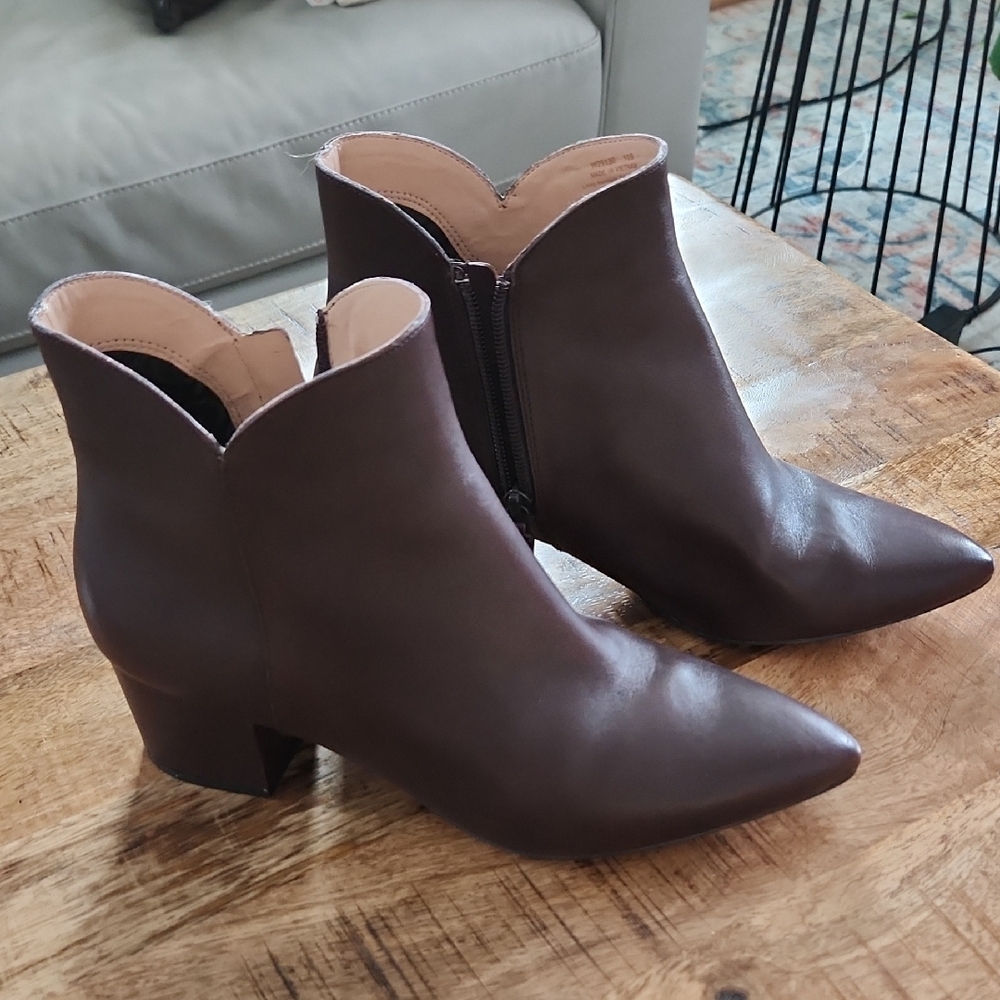 Elegant Brown Ankle Boots